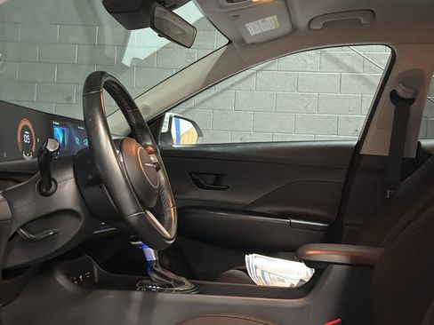Used 2024 Hyundai Kona SEL AWD/4WD image 10
