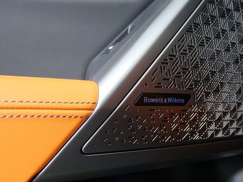 Certified 2025 BMW M5 w/ Carbon Package image 20