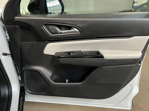 Used 2024 Honda Prologue Touring image 11