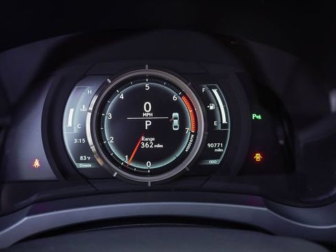 Used 2019 Lexus IS 300 F Sport w/ F Sport Package RWD image 13