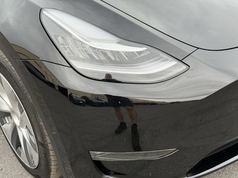 Used 2023 Tesla Model Y Long Range image 34