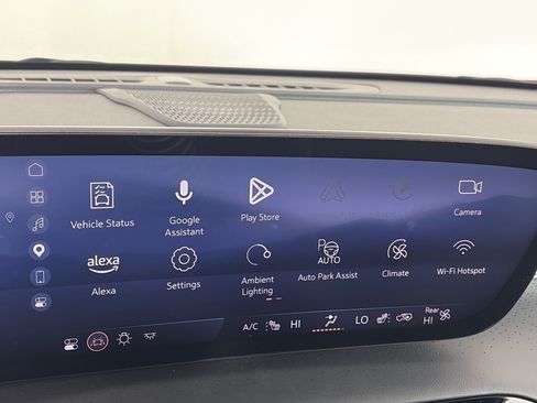 Certified 2025 Buick Enclave Avenir AWD/4WD image 21