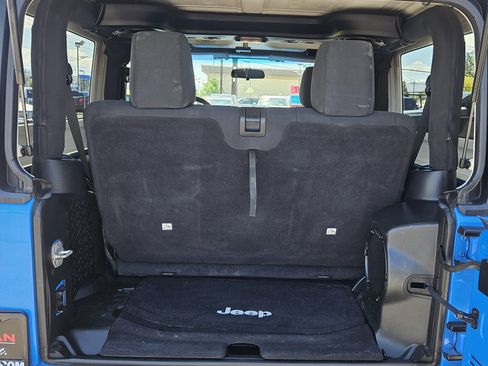 Used 2012 Jeep Wrangler Rubicon w/ PWR Convenience Group AWD/4WD image 13