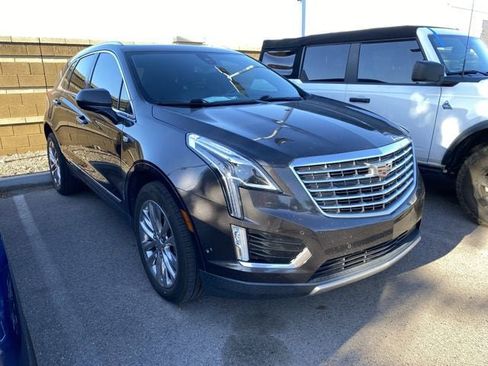 Used 2018 Cadillac XT5 Platinum w/ Driver Assist Package AWD/4WD image 5