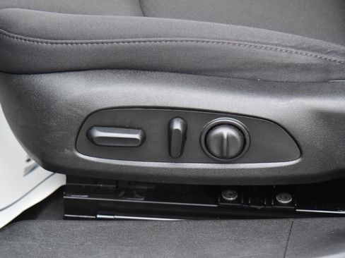 Used 2023 Chevrolet Malibu LT image 14