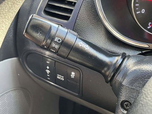 Used 2016 Kia Forte LX FWD image 21