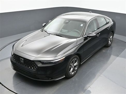 Used 2024 Honda Accord EX image 20
