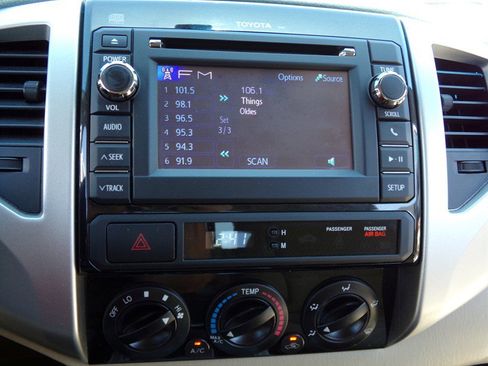 Used 2013 Toyota Tacoma 2WD Access Cab w/ SR5 Pkg image 31
