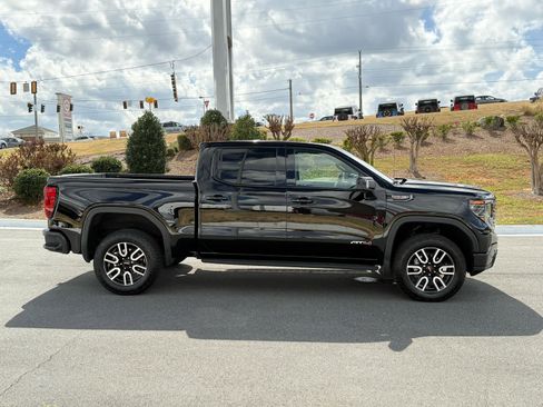 Used 2023 GMC Sierra 1500 AT4 w/ AT4 Premium Package image 6