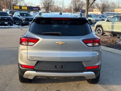Used 2023 Chevrolet TrailBlazer LT w/ Convenience Package image 6
