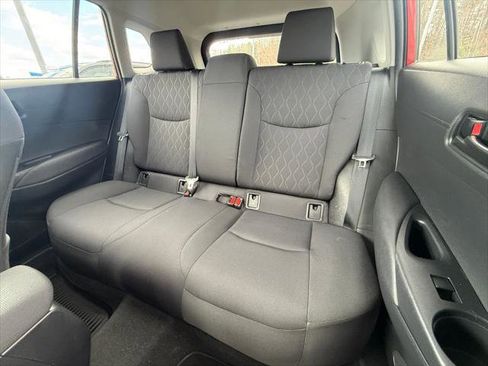 Certified 2023 Toyota Corolla Cross LE w/ Moonroof Package AWD/4WD image 14