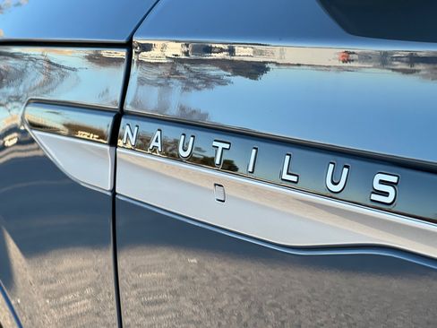New 2026 Lincoln Nautilus Reserve image 7