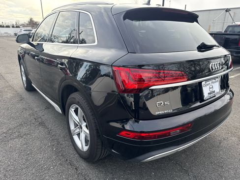 Used 2021 Audi Q5 Premium w/ Convenience Package image 7