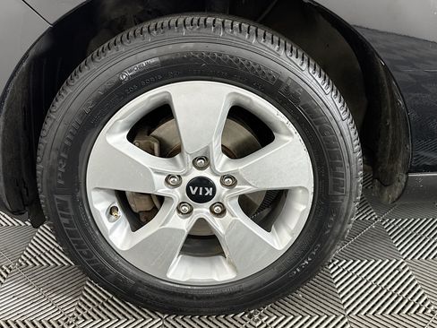 Used 2018 Kia Soul FWD image 34