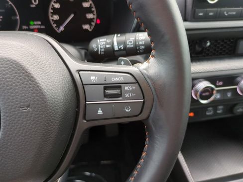 Used 2025 Honda CR-V Sport image 21