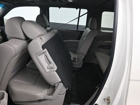 Used 2014 Honda Pilot Touring image 40