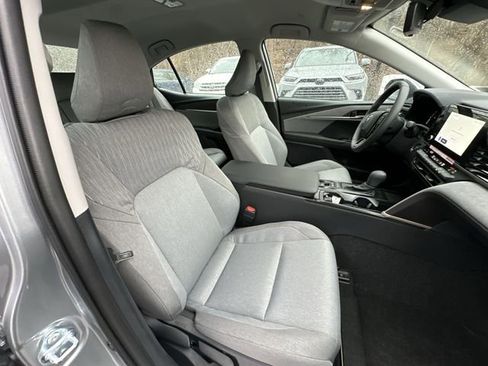 New 2026 Toyota Camry Hybrid image 28