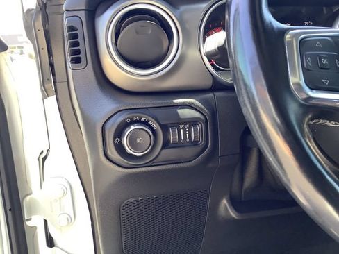Used 2021 Jeep Wrangler Unlimited Rubicon AWD/4WD image 15