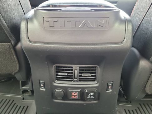 Used 2021 Nissan Titan PRO-4X w/ Pro-4x Convenience Package AWD/4WD image 24