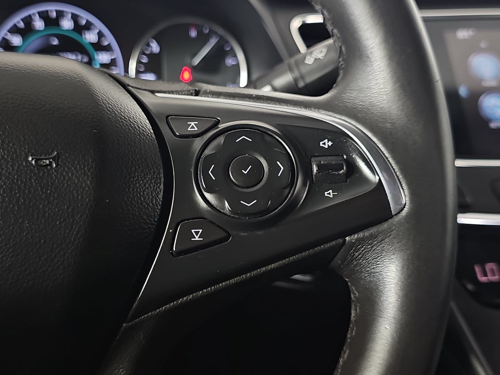 Used 2017 Buick LaCrosse Essence FWD image 16