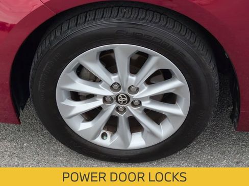 Used 2022 Toyota Corolla LE w/ LE Convenience Package image 11