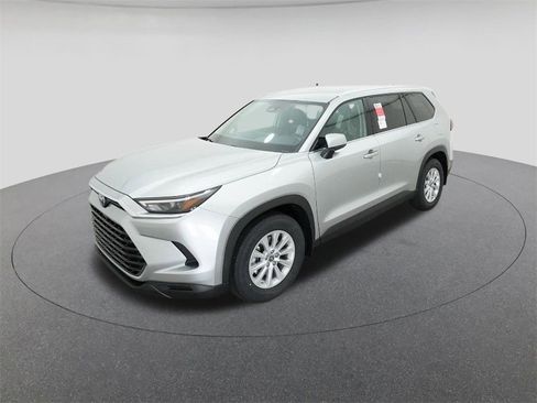 New 2026 Toyota Grand Highlander XLE image 1