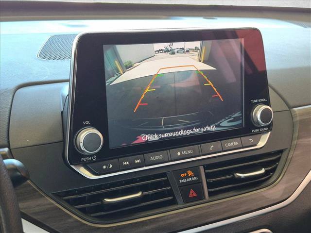 Used 2025 Nissan Altima 2.5 SV FWD image 18