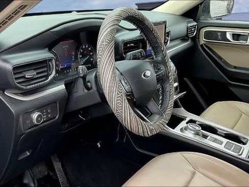 Certified 2020 Ford Explorer XLT w/ Equipment Group 202A image 17
