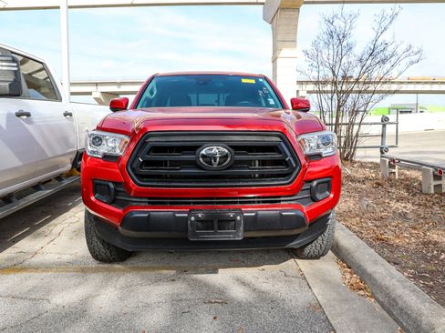 Certified 2023 Toyota Tacoma SR image 4