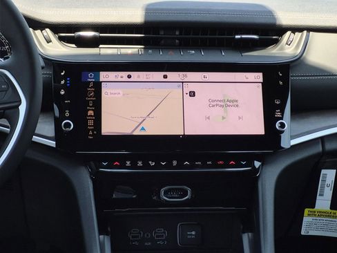 New 2026 Jeep Grand Cherokee Limited AWD/4WD image 17