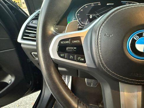 Used 2022 BMW X5 xDrive45e w/ M Sport Package image 26