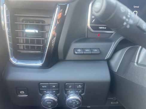 Used 2024 GMC Sierra 2500 Denali Ultimate w/ Max Trailering Package image 14