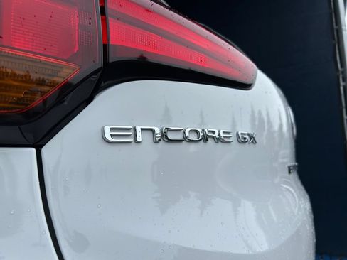 Used 2025 Buick Encore GX Preferred FWD image 33