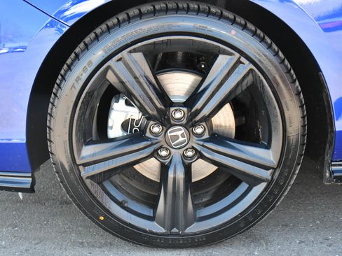 Used 2025 Honda Accord Sport image 12