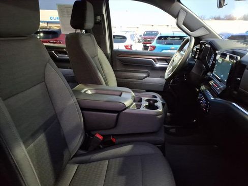 Used 2023 Chevrolet Silverado 1500 LT image 13