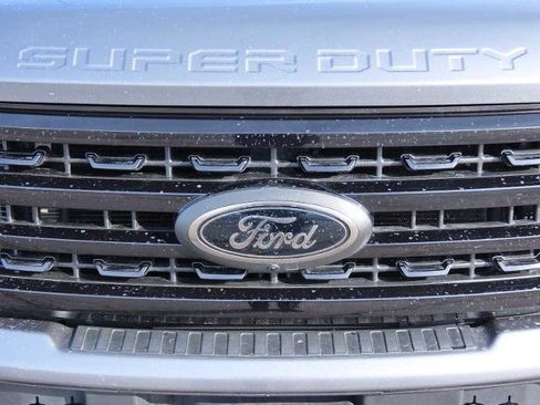 Certified 2024 Ford F250 Lariat w/ Lariat Ultimate Package image 11