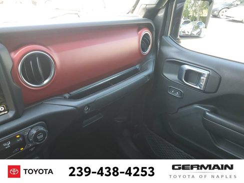 Used 2023 Jeep Gladiator Rubicon AWD/4WD image 36