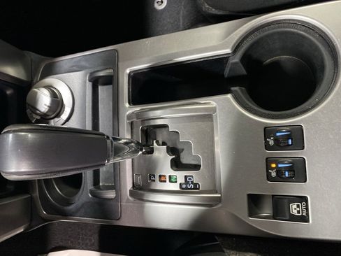 Used 2020 Toyota 4Runner SR5 Premium image 26