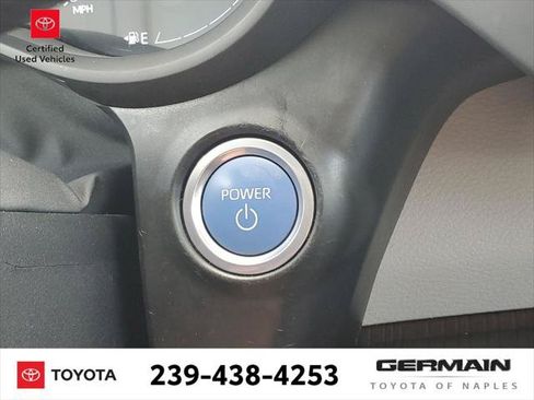 Certified 2022 Toyota Sienna XLE FWD image 33