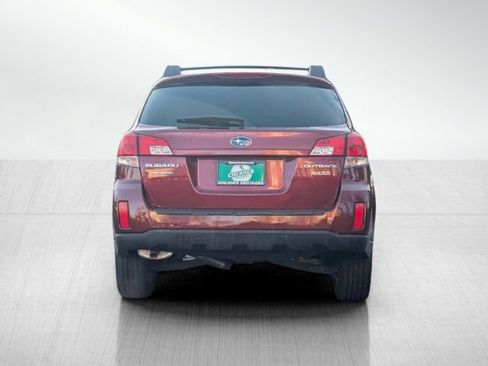 Used 2011 Subaru Outback 2.5i Premium w/ All-Weather Pkg image 5