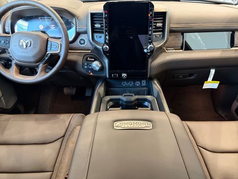 New 2026 RAM 1500 Limited AWD/4WD image 17