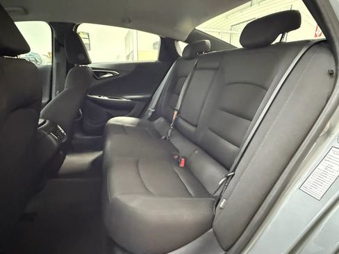 Used 2023 Chevrolet Malibu LT FWD image 19