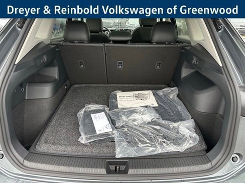 New 2026 Volkswagen Tiguan SE image 31