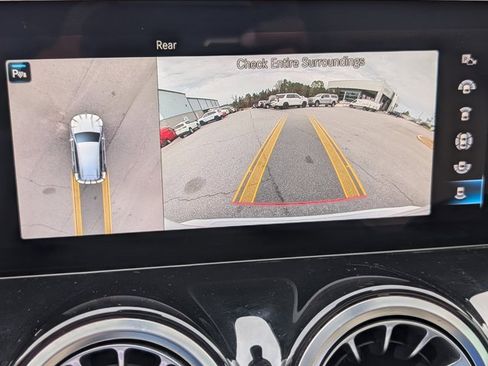 Used 2023 Mercedes-Benz GLB 250 image 19