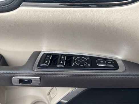 Used 2020 Lincoln Continental AWD w/ Premium Package image 37