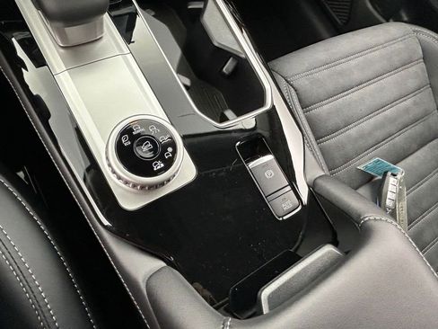 New 2026 Mitsubishi Outlander Trail Edition AWD/4WD image 31