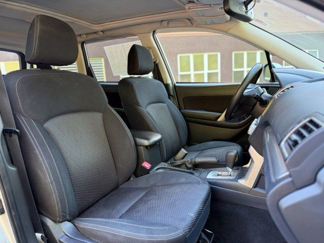 Used 2016 Subaru Forester 2.5i Premium w/ All-Weather Package AWD/4WD image 15