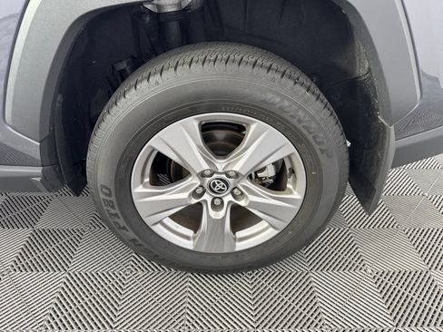 Used 2025 Toyota RAV4 XLE FWD image 13