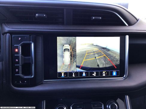 Used 2022 GMC Yukon Denali image 9