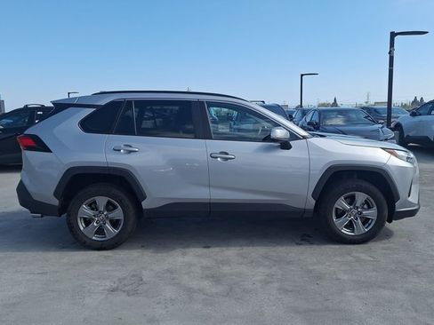 Used 2024 Toyota RAV4 XLE FWD image 4